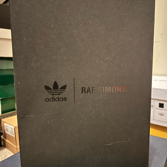 Adidas - Raf Simons Cream White Silver Metallic, Mirrored collection. - Picture 6 of 6